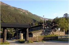 Et bilde som inneholder utendørs, himmel, fjell, tre
Automatisk generert beskrivelse